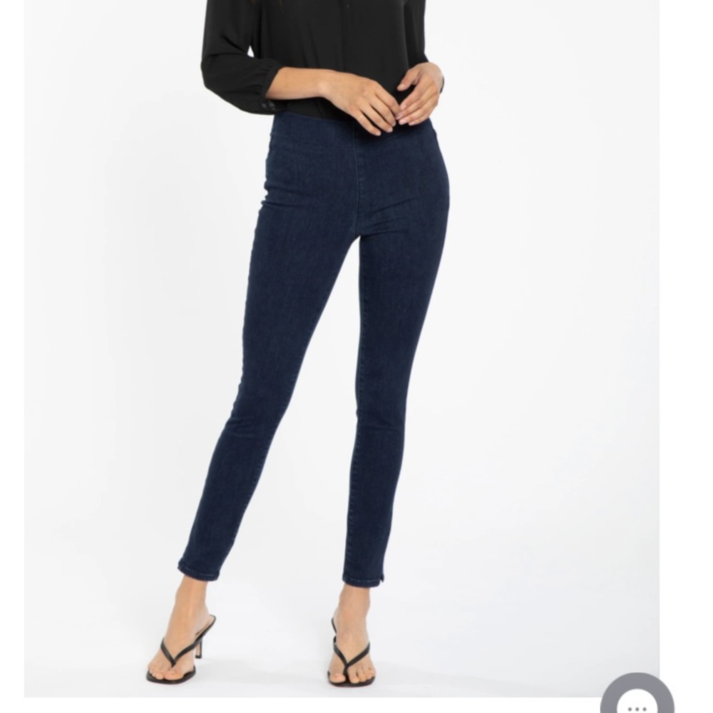 NWT NYDJ Pull On Skinny Jeans
